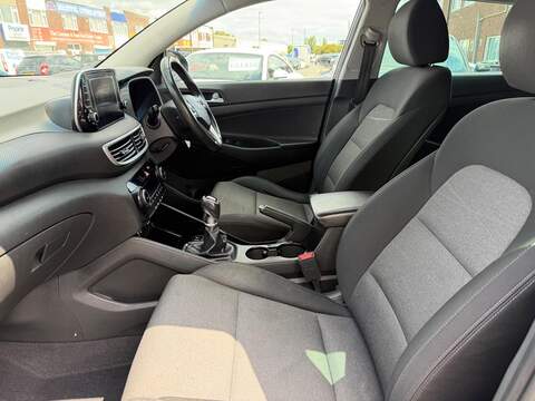 Hyundai TUCSON 1.6 CRDi SE Nav SUV 5dr Diesel Manual Euro 6 (s/s) (115 ps) - U692