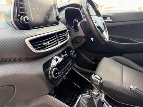 Hyundai TUCSON 1.6 CRDi SE Nav SUV 5dr Diesel Manual Euro 6 (s/s) (115 ps) - U692