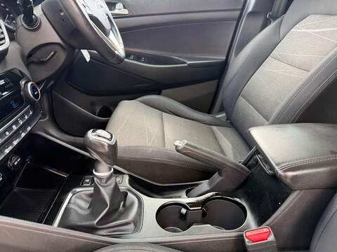 Hyundai TUCSON 1.6 CRDi SE Nav SUV 5dr Diesel Manual Euro 6 (s/s) (115 ps) - U692