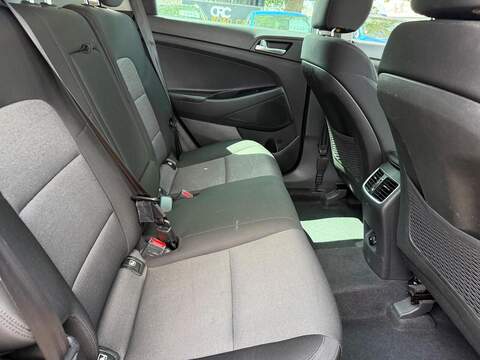 Hyundai TUCSON 1.6 CRDi SE Nav SUV 5dr Diesel Manual Euro 6 (s/s) (115 ps) - U692