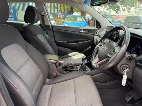 Hyundai TUCSON 1.6 CRDi SE Nav SUV 5dr Diesel Manual Euro 6 (s/s) (115 ps) - U692