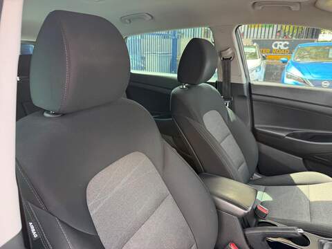 Hyundai TUCSON 1.6 CRDi SE Nav SUV 5dr Diesel Manual Euro 6 (s/s) (115 ps) - U692