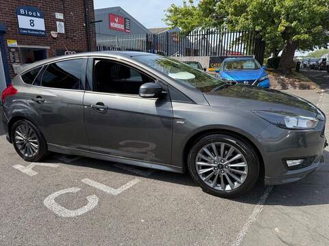 Ford Focus 1.0T EcoBoost ST-Line Hatchback 5dr Petrol Manual Euro 6 (s/s) (140 ps) - U693