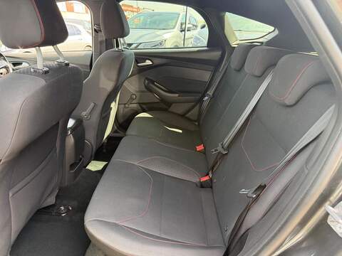 Ford Focus 1.0T EcoBoost ST-Line Hatchback 5dr Petrol Manual Euro 6 (s/s) (140 ps) - U693