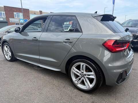 Audi A1 1.0 TFSI 30 S line Sportback 5dr Petrol Manual Euro 6 (s/s) (116 ps) - U694