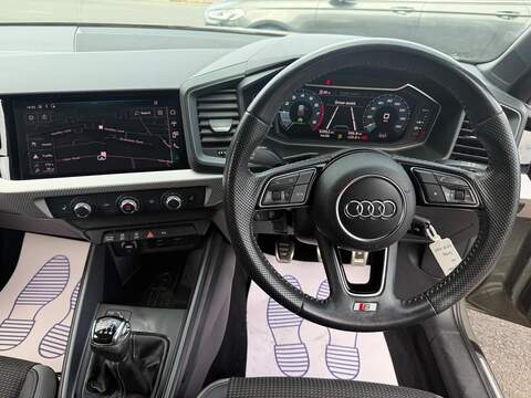 Audi A1 1.0 TFSI 30 S line Sportback 5dr Petrol Manual Euro 6 (s/s) (116 ps) - U694