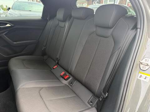 Audi A1 1.0 TFSI 30 S line Sportback 5dr Petrol Manual Euro 6 (s/s) (116 ps) - U694