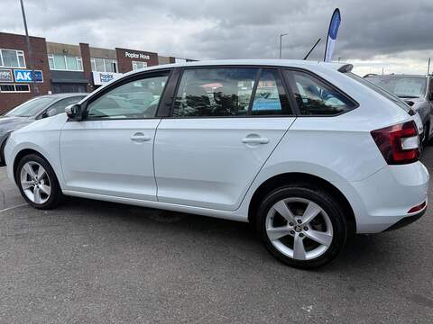 Skoda Rapid Spaceback 1.0 TSI GPF SE Tech Hatchback 5dr Petrol Manual Euro 6 (s/s) (95 ps) - U695