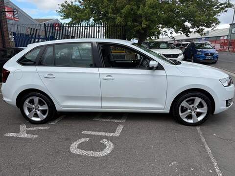 Skoda Rapid Spaceback 1.0 TSI GPF SE Tech Hatchback 5dr Petrol Manual Euro 6 (s/s) (95 ps) - U695