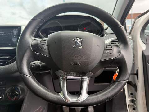 Peugeot 2008 1.6 BlueHDi Active SUV 5dr Diesel Manual Euro 6 (s/s) (100 ps) - U697