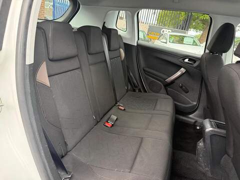 Peugeot 2008 1.6 BlueHDi Active SUV 5dr Diesel Manual Euro 6 (s/s) (100 ps) - U697