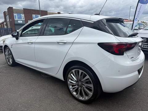 Vauxhall Astra 1.2 Turbo Griffin Edition Hatchback 5dr Petrol Manual Euro 6 (s/s) (145 ps) - U700
