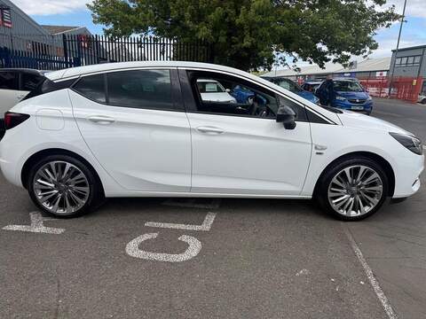 Vauxhall Astra 1.2 Turbo Griffin Edition Hatchback 5dr Petrol Manual Euro 6 (s/s) (145 ps) - U700