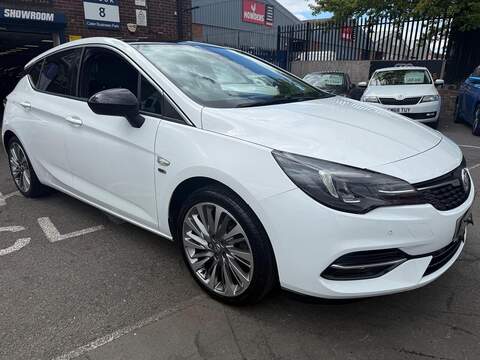 Vauxhall Astra 1.2 Turbo Griffin Edition Hatchback 5dr Petrol Manual Euro 6 (s/s) (145 ps) - U700