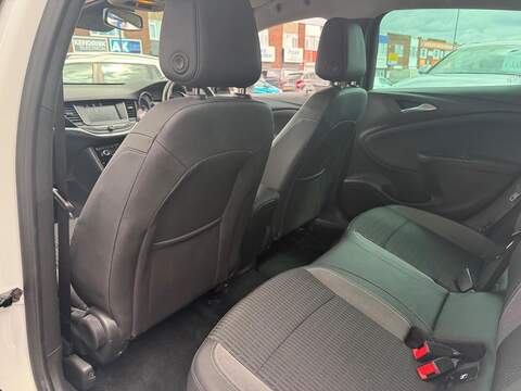 Vauxhall Astra 1.2 Turbo Griffin Edition Hatchback 5dr Petrol Manual Euro 6 (s/s) (145 ps) - U700