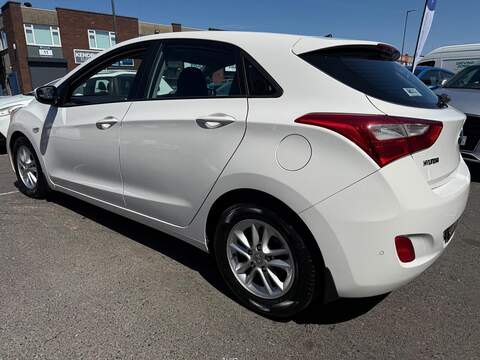 Hyundai i30 1.4 Active Hatchback 5dr Petrol Manual Euro 5 (100 ps) - U704