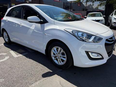 Hyundai i30 1.4 Active Hatchback 5dr Petrol Manual Euro 5 (100 ps) - U704