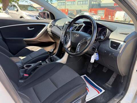 Hyundai i30 1.4 Active Hatchback 5dr Petrol Manual Euro 5 (100 ps) - U704