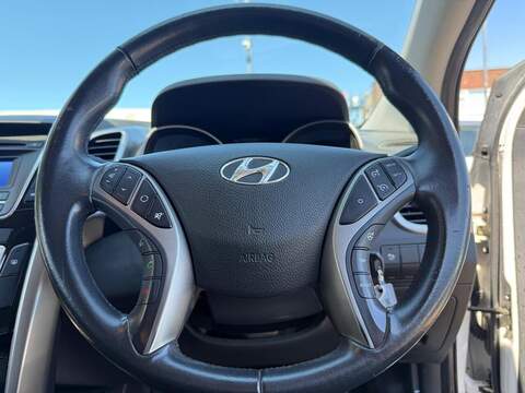 Hyundai i30 1.4 Active Hatchback 5dr Petrol Manual Euro 5 (100 ps) - U704