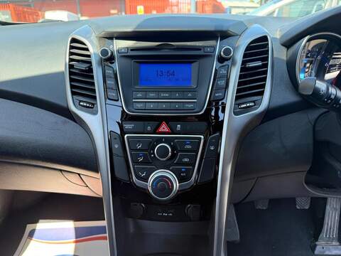 Hyundai i30 1.4 Active Hatchback 5dr Petrol Manual Euro 5 (100 ps) - U704