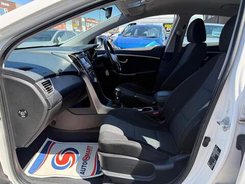 Hyundai i30 1.4 Active Hatchback 5dr Petrol Manual Euro 5 (100 ps) - U704