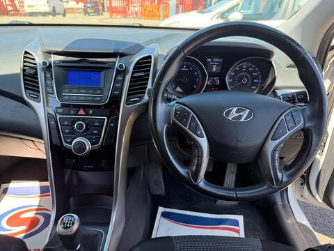 Hyundai i30 1.4 Active Hatchback 5dr Petrol Manual Euro 5 (100 ps) - U704