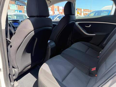 Hyundai i30 1.4 Active Hatchback 5dr Petrol Manual Euro 5 (100 ps) - U704