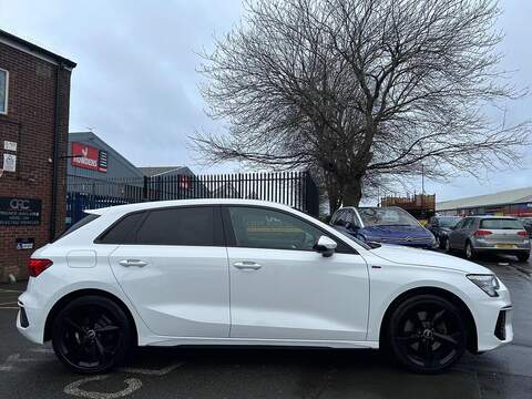 Audi A3 1.0 TFSI 30 S line Sportback S Tronic Euro 6 (s/s) 5dr - U71