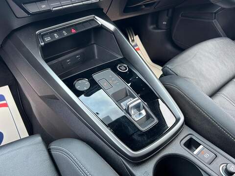 Audi A3 1.0 TFSI 30 S line Sportback S Tronic Euro 6 (s/s) 5dr - U71