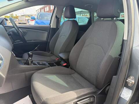 SEAT Leon 1.6 TDI SE Dynamic Technology Hatchback 5dr Diesel Manual Euro 6 (s/s) (115 ps) - U717