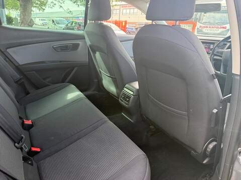 SEAT Leon 1.6 TDI SE Dynamic Technology Hatchback 5dr Diesel Manual Euro 6 (s/s) (115 ps) - U717