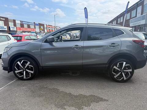 Nissan Qashqai 1.3 DIG-T Tekna SUV 5dr Petrol Manual Euro 6 (s/s) (140 ps) - U718