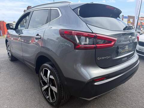 Nissan Qashqai 1.3 DIG-T Tekna SUV 5dr Petrol Manual Euro 6 (s/s) (140 ps) - U718
