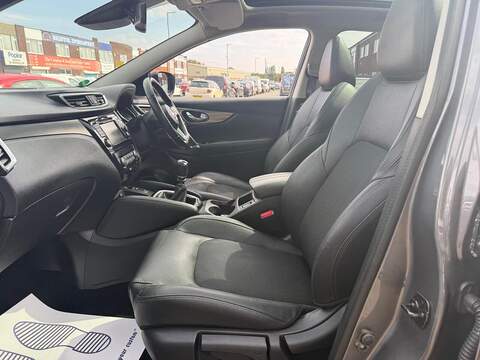 Nissan Qashqai 1.3 DIG-T Tekna SUV 5dr Petrol Manual Euro 6 (s/s) (140 ps) - U718