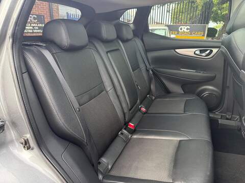 Nissan Qashqai 1.3 DIG-T Tekna SUV 5dr Petrol Manual Euro 6 (s/s) (140 ps) - U718