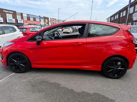 Ford Fiesta 1.0T EcoBoost Zetec S Red Edition Hatchback 3dr Petrol Manual Euro 6 (s/s) (140 ps) - U720
