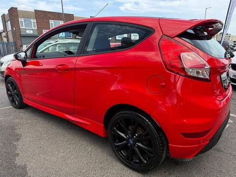 Ford Fiesta 1.0T EcoBoost Zetec S Red Edition Hatchback 3dr Petrol Manual Euro 6 (s/s) (140 ps) - U720