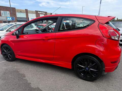 Ford Fiesta 1.0T EcoBoost Zetec S Red Edition Hatchback 3dr Petrol Manual Euro 6 (s/s) (140 ps) - U720