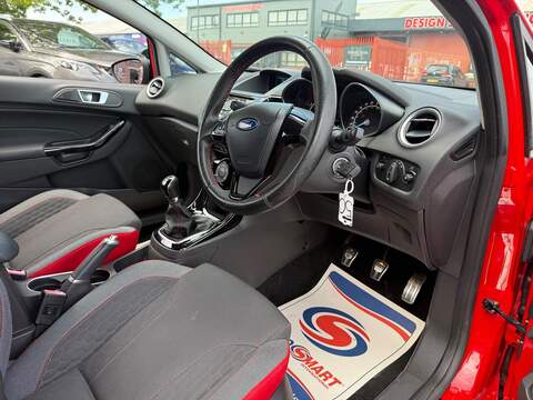 Ford Fiesta 1.0T EcoBoost Zetec S Red Edition Hatchback 3dr Petrol Manual Euro 6 (s/s) (140 ps) - U720