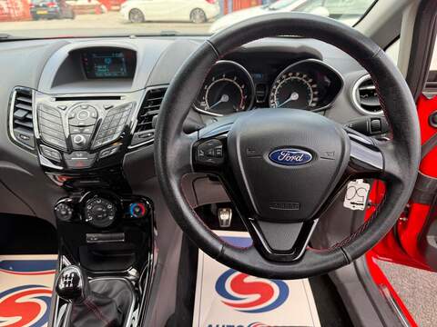 Ford Fiesta 1.0T EcoBoost Zetec S Red Edition Hatchback 3dr Petrol Manual Euro 6 (s/s) (140 ps) - U720
