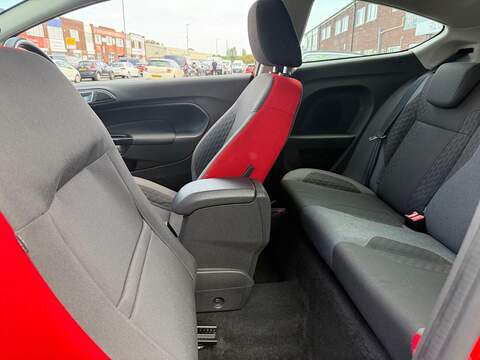 Ford Fiesta 1.0T EcoBoost Zetec S Red Edition Hatchback 3dr Petrol Manual Euro 6 (s/s) (140 ps) - U720