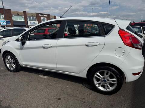 Ford Fiesta 1.0T EcoBoost Zetec Hatchback 5dr Petrol Manual Euro 6 (s/s) (100 ps) - U721
