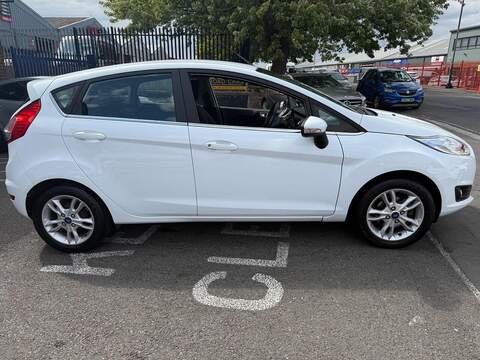 Ford Fiesta 1.0T EcoBoost Zetec Hatchback 5dr Petrol Manual Euro 6 (s/s) (100 ps) - U721