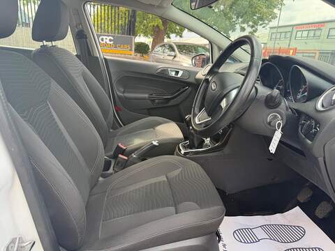 Ford Fiesta 1.0T EcoBoost Zetec Hatchback 5dr Petrol Manual Euro 6 (s/s) (100 ps) - U721