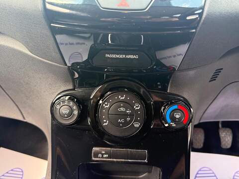 Ford Fiesta 1.0T EcoBoost Zetec Hatchback 5dr Petrol Manual Euro 6 (s/s) (100 ps) - U721