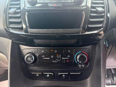 Ford Transit Connect 1.5 200 EcoBlue Limited Panel Van 5dr Diesel Manual L1 Euro 6 (s/s) (120 ps) - U722