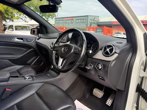Mercedes-Benz B Class 1.8 B200 CDI Sport MPV 5dr Diesel 7G-DCT Euro 5 (s/s) (136 ps) - U723