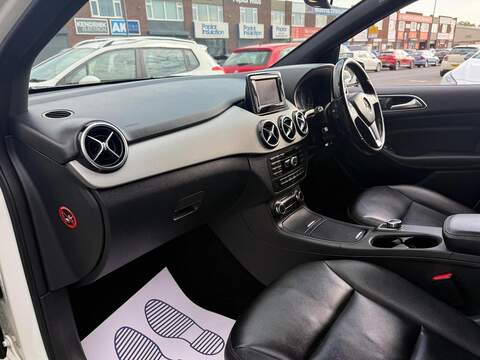 Mercedes-Benz B Class 1.8 B200 CDI Sport MPV 5dr Diesel 7G-DCT Euro 5 (s/s) (136 ps) - U723