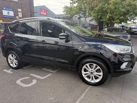 Ford Kuga 1.5 TDCi Titanium SUV 5dr Diesel Manual Euro 6 (s/s) (120 ps) - U724