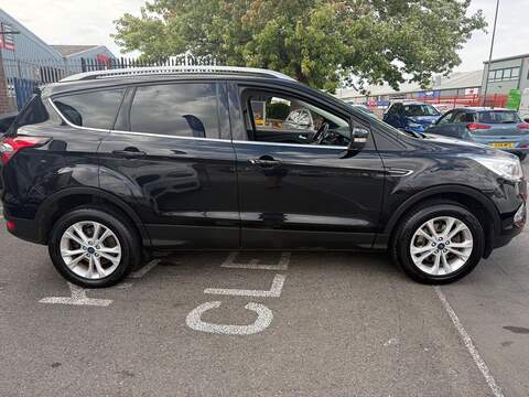 Ford Kuga 1.5 TDCi Titanium SUV 5dr Diesel Manual Euro 6 (s/s) (120 ps) - U724